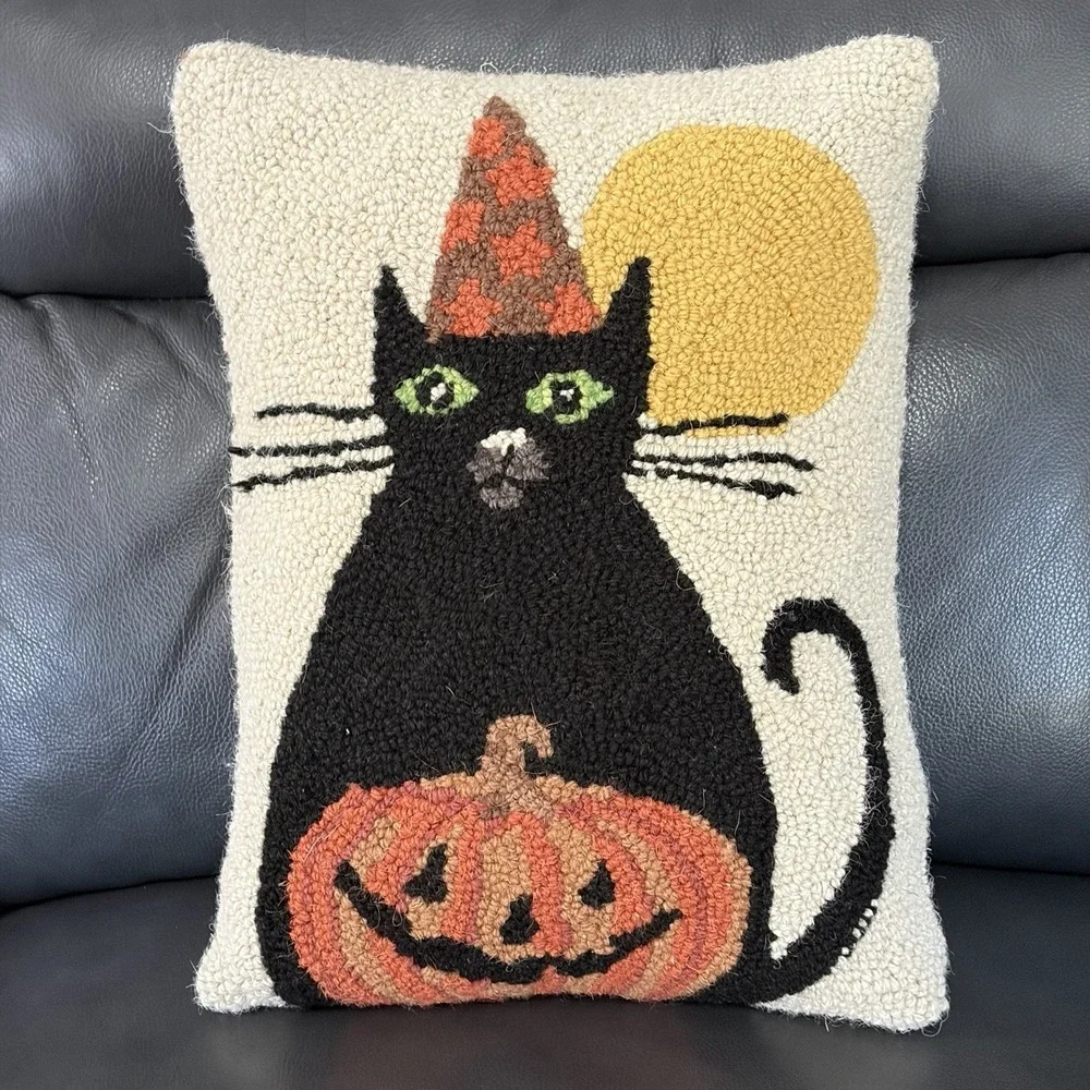 Halloween Wool Hooked Pillow Black Cat And Pumpkin with Velveteen Back